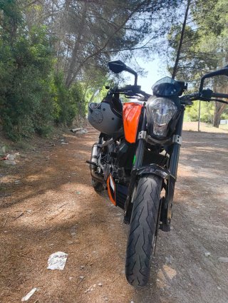 KTM Duke 125 Naranja/Blanca