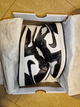 Air Jordan 1 Mid Blanco/Negro