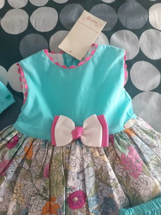 Conjunto Daniesty 12 meses: vestido, tapa-fraldas
