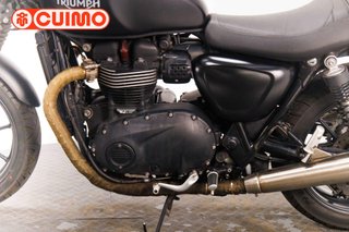 TRIUMPH STREET TWIN