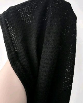 Top Shein cuello alto sin mangas