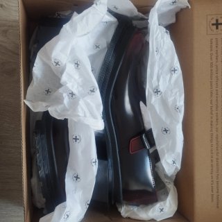 Dr. Martens Maybole Cherry Mary Janes