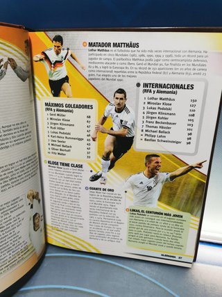 Libro, futbol,  world football records, gran formato