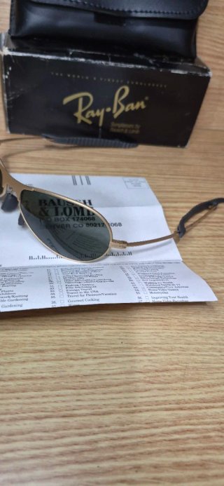 Gafas de sol Ray-Ban doradas