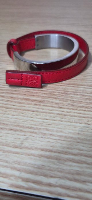 Pulsera Loewe Roja y Plateada
