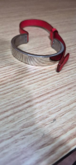 Pulsera Loewe Roja y Plateada