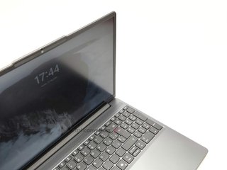 pc portatil lenovo 15irh10