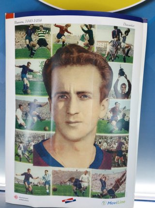 F.C.B. 10 Láminas troqueladas, cromos de jugadores de todos los tiempos.