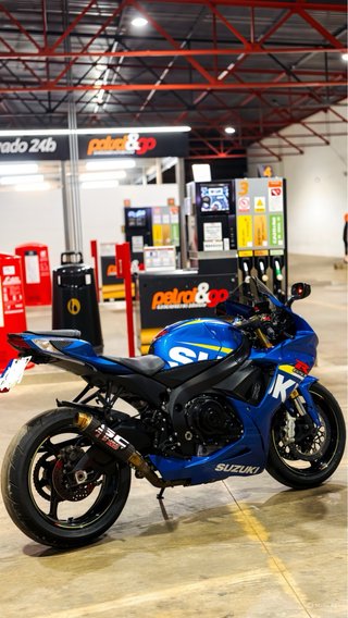 Suzuki GSXR 750 2014 Azul