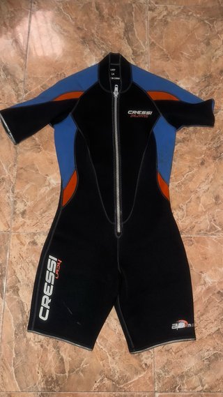 Trajes de neoprenos diferentes marcas