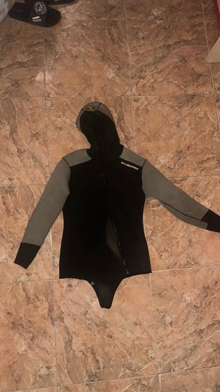 Trajes de neoprenos diferentes marcas