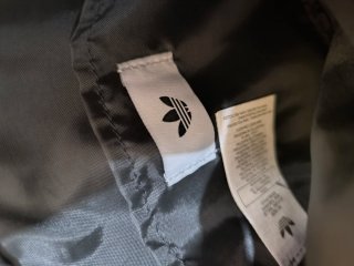 Bandolera Adidas Negra Nueva con Etiqueta