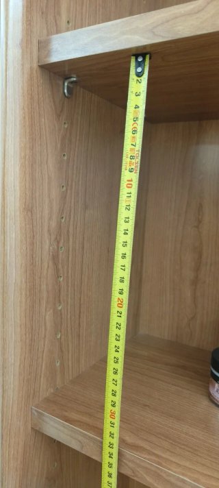 ARMARIO CON ESTANTERÍAS DE MADERA PARA NEGOCIO