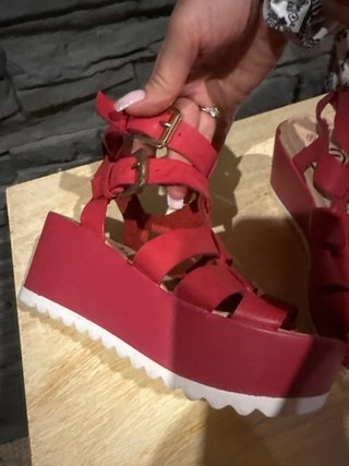 Sandalias plataforma roja