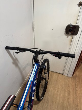 Bicicleta GT Avalanche Azul