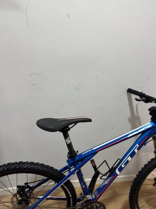 Bicicleta GT Avalanche Azul