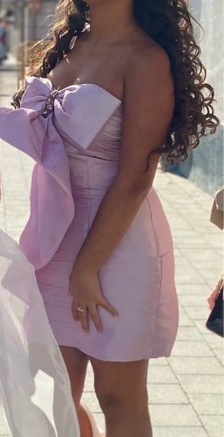 Vestido corto rosa de fiesta