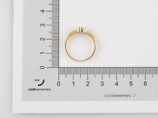 anillo oro 18k con piedra con circonita