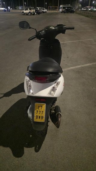 Piaggio Zip 2T Scooter Blanco