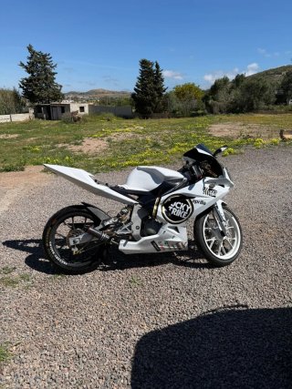 Aprilia RS50 Blanca Deportiva