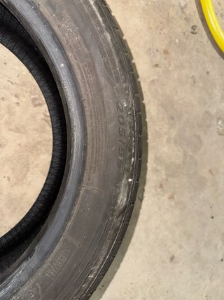 Neumático Dunlop 205/55 R16