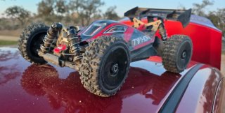Arrma Typhon TLR tuned