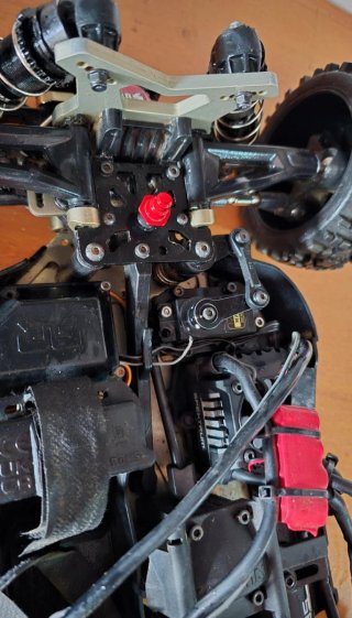 Arrma Typhon TLR tuned