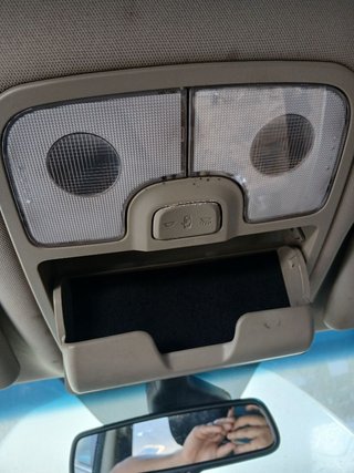 LUZ INTERIOR Kia Carens (RP)(2013->)