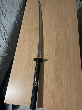 Katana Hiro Nakamura sin filo
