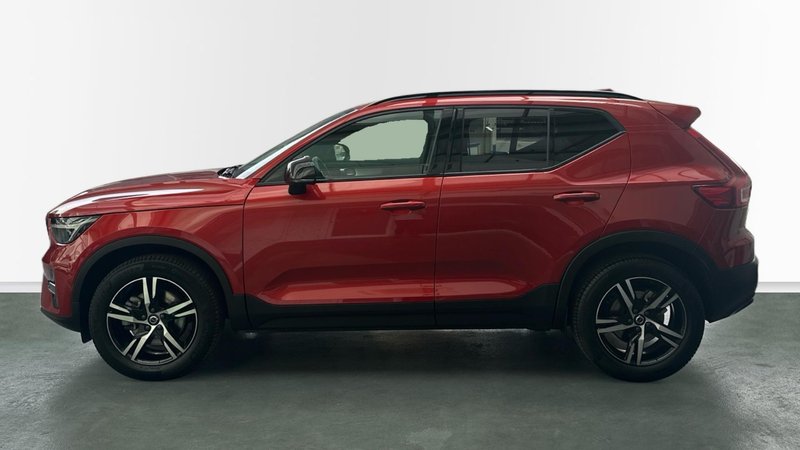 Volvo XC40 2025, foto 3