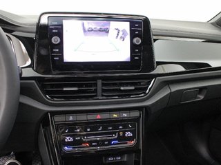 VOLKSWAGEN T-ROC 2.0 TDI 110KW DSG DARK 150 5P