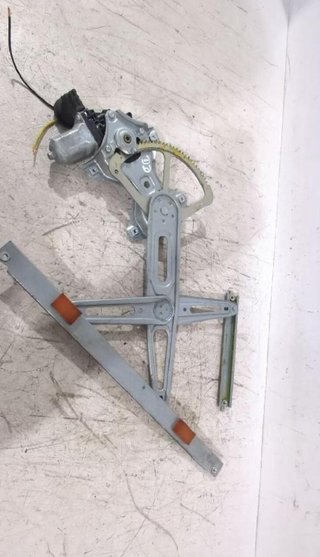 154143 6981002320 elevalunas del der toyota auris