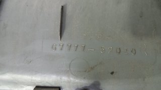 GUARNECIDO PUERTA DELANTERA DERECHA TOYOTA YARIS (NCP1/NLP1/SCP1) 6777752020 1827792