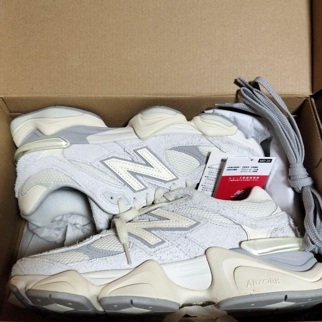 New Balance 9060 Quartz Gray White Talla 37-46