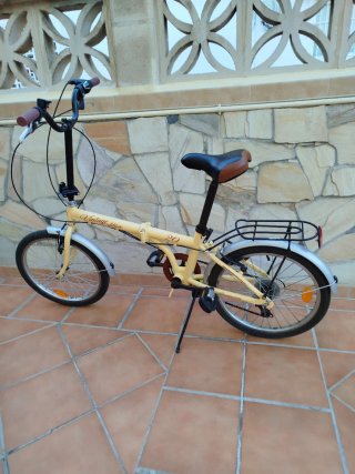 BICICLETA PLEGABLE  DE 20 PULGADAS.