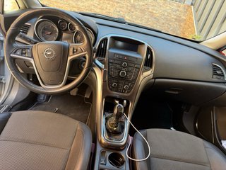 Opel Astra 2010