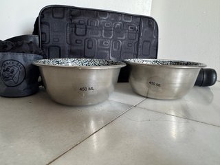 Set de 2 cuencos para mascotas y bolsa
