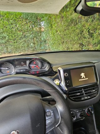Peugeot 208 2018
