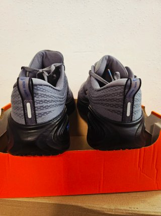 Nike Vomero Plus Talla 43