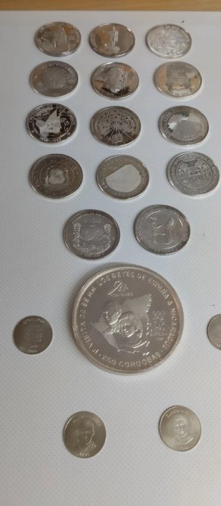 Colección  Monedas Conmemorativas Broncei plata i