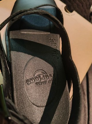 Sandalias Dr. Martens Negras Plataforma