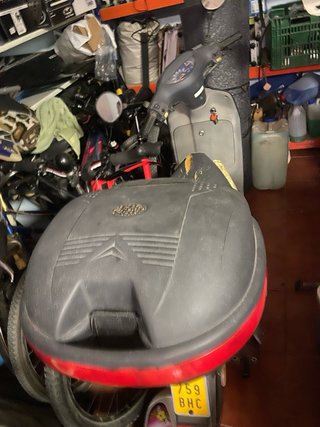 Honda Scooter 49cc Beige/Gris