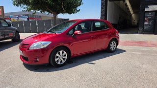 TOYOTA AURIS 1.4 5P ACTIVE – MOTOR CON 70.000 KM
