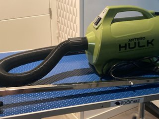 Mesa Peluquería Canina + Secador Artero