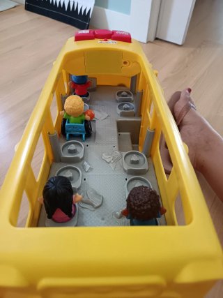 Autobús escolar de juguete Little People