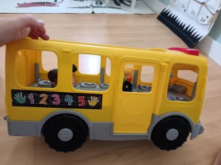 Autobús escolar de juguete Little People