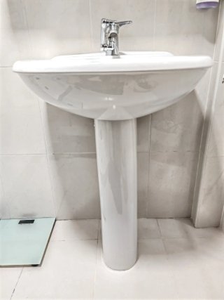 Lavabo de porcelana blanco