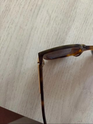 Gafas de sol Fendi FE40098I Tortoise
