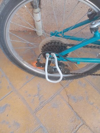 Bicicleta infantil Btwin color turquesa