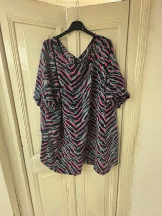 Blusa Yours Estampada Cebra Talla Grande